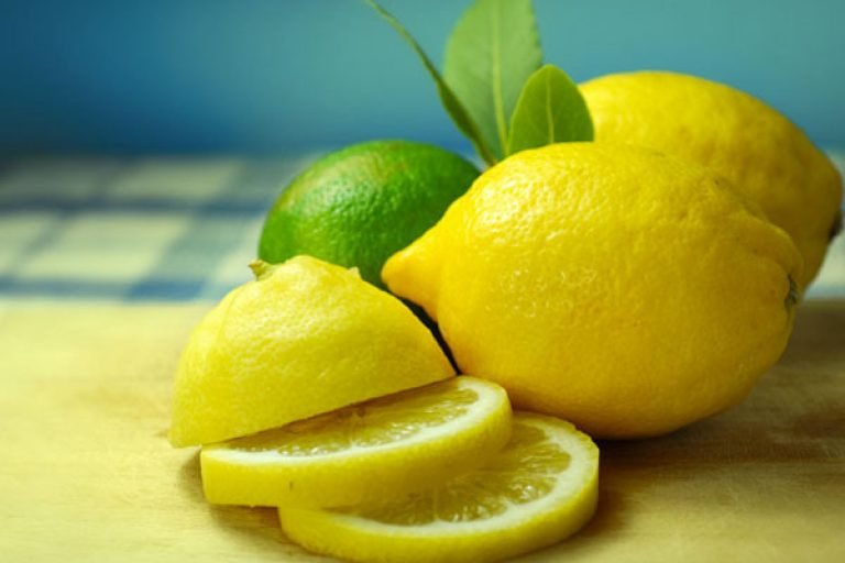 Rimedi naturali e della nonna con il limone: ecco i migliori